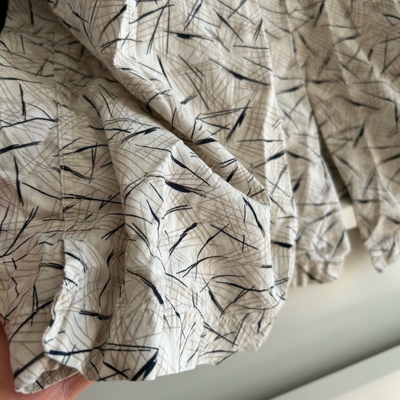 Vintage Classic Men's Casual Button Down Shirt - Cream and Black XXL - Picture 10 of 15